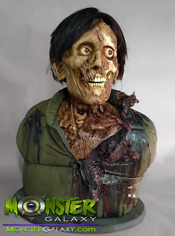 An American Werewolf in London Bust 1:1 scale Movie Prop and Movie Replicas An American Werewolf in London collectibles